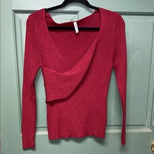 ePretty V-Neck Sweater in Rich Burgundy